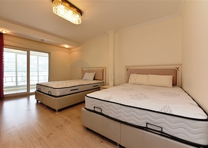 Большой пентхаус с семью спальными комнатами в Джикджилли