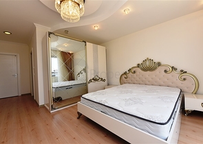 Большой пентхаус с семью спальными комнатами в Джикджилли