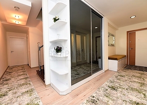 Большой пентхаус с семью спальными комнатами в Джикджилли