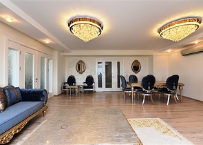 Большой пентхаус с семью спальными комнатами в Джикджилли