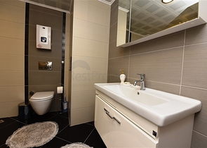 Большой пентхаус с семью спальными комнатами в Джикджилли