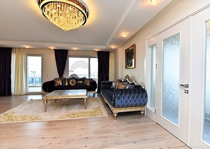 Большой пентхаус с семью спальными комнатами в Джикджилли