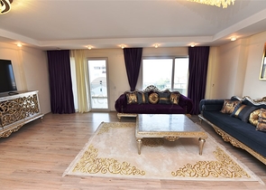 Большой пентхаус с семью спальными комнатами в Джикджилли