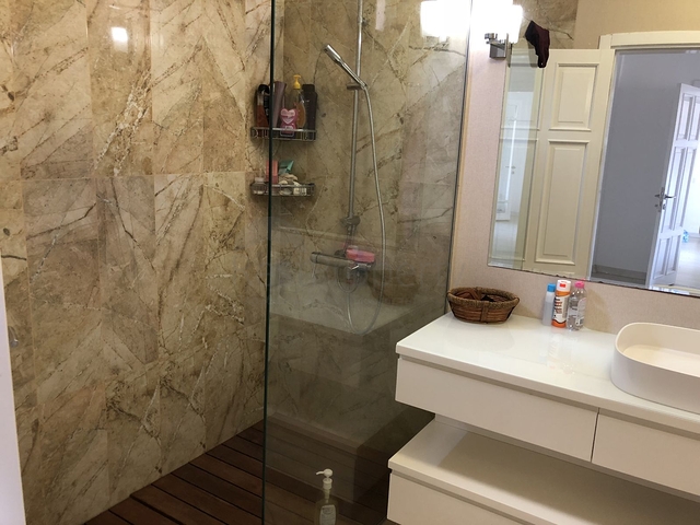 Изумительная вилла в нескольких минутах ходьбы от моря