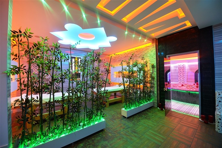 Двухкомнатная квартира с мебелью в комплексе класса люкс