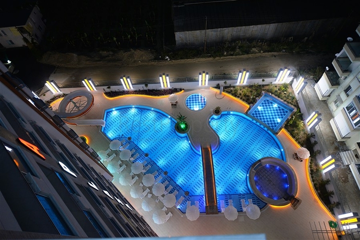 Двухкомнатная квартира с мебелью в комплексе класса люкс