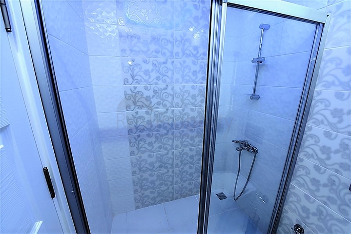 Двухкомнатная квартира с мебелью в комплексе класса люкс