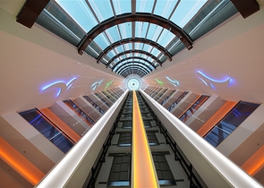 Двухкомнатная квартира с мебелью в комплексе класса люкс