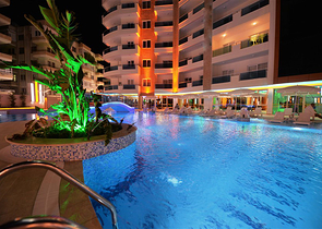 Двухкомнатная квартира с мебелью в комплексе класса люкс