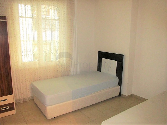 Трехкомнатная квартира с мебелью в районе Оба