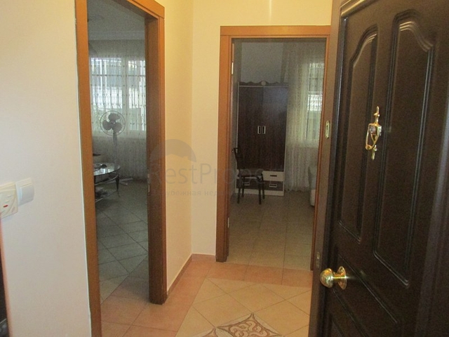 Трехкомнатная квартира с мебелью в районе Оба