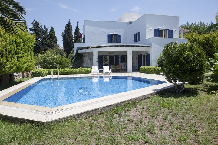 Вилла в Бодруме с общей территорией 1200м2