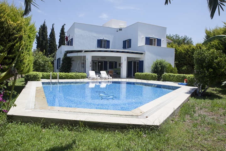 Вилла в Бодруме с общей территорией 1200м2