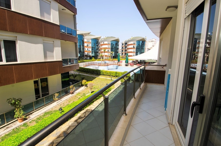 Квартира 2+1 с мебелью в комплексе отельного типа в Анталии