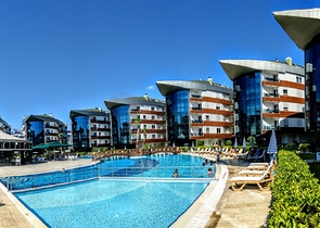 Квартира 2+1 с мебелью в комплексе отельного типа в Анталии