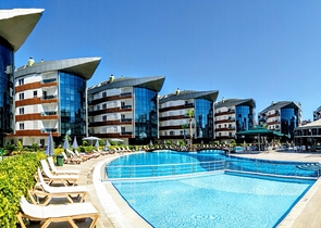 Квартира 2+1 с мебелью в комплексе отельного типа в Анталии