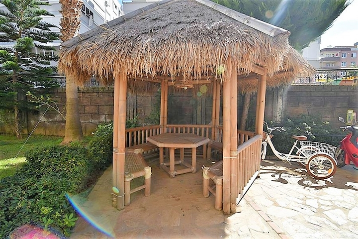 Трехкомнатная квартира по выгодной цене в Махмутларе