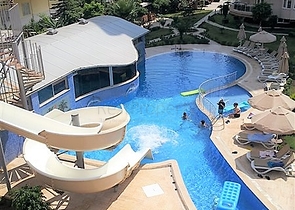 Трехкомнатная квартира по выгодной цене в Махмутларе