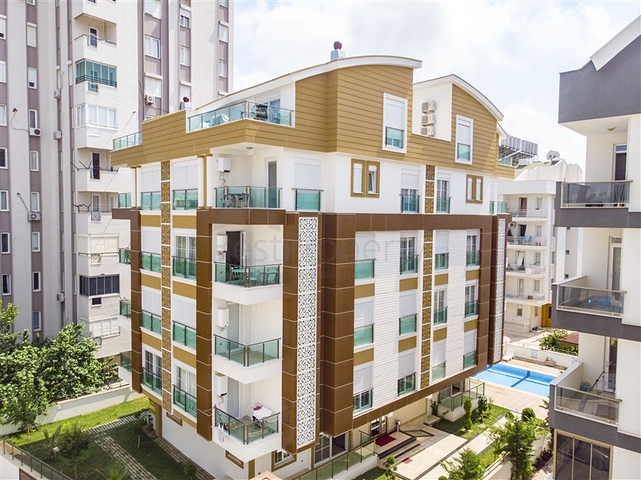 Квартира 2+1 в комплексе рядом с Боачай каналом в Коньяалты