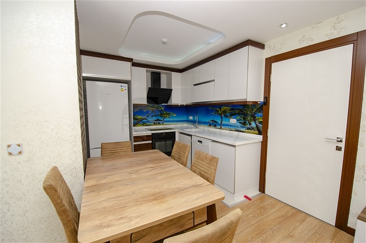 Квартира 2+1 в комплексе рядом с Боачай каналом в Коньяалты