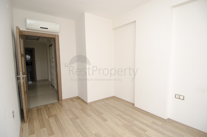 Трехкомнатная квартира рядом с парком в микрорайоне Хурма 