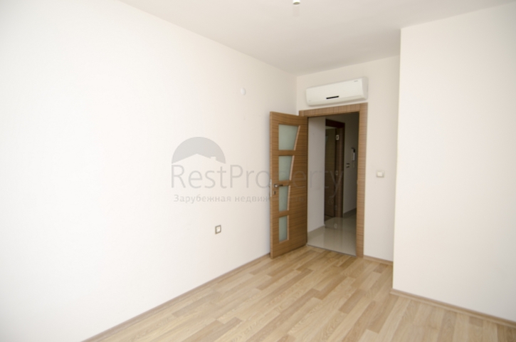 Трехкомнатная квартира рядом с парком в микрорайоне Хурма 