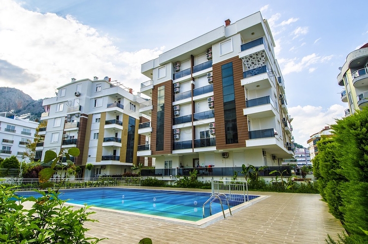 Трехкомнатная квартира рядом с парком в микрорайоне Хурма 