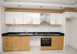 Трехкомнатная квартира рядом с парком в микрорайоне Хурма 