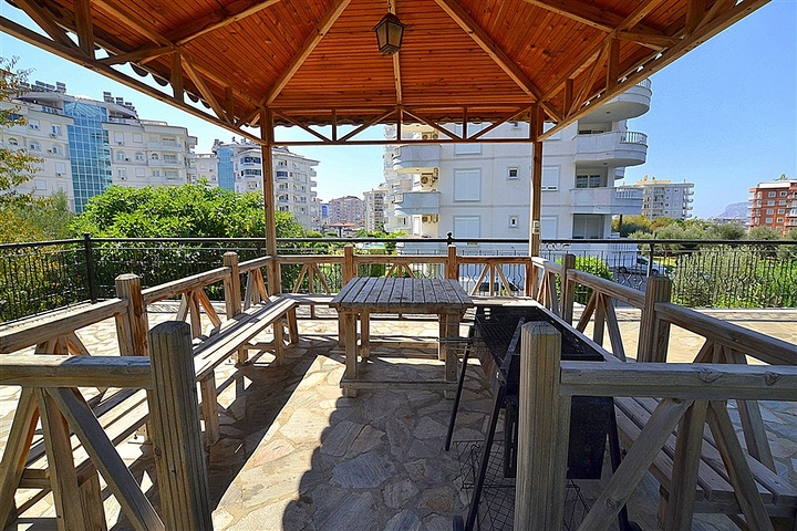 Комфортная квартира с мебелью в районе Тосмур, в Алании