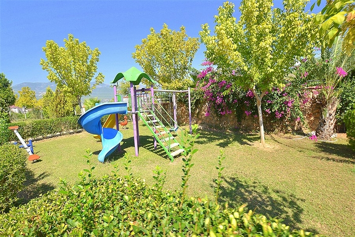 Комфортная квартира с мебелью в районе Тосмур, в Алании