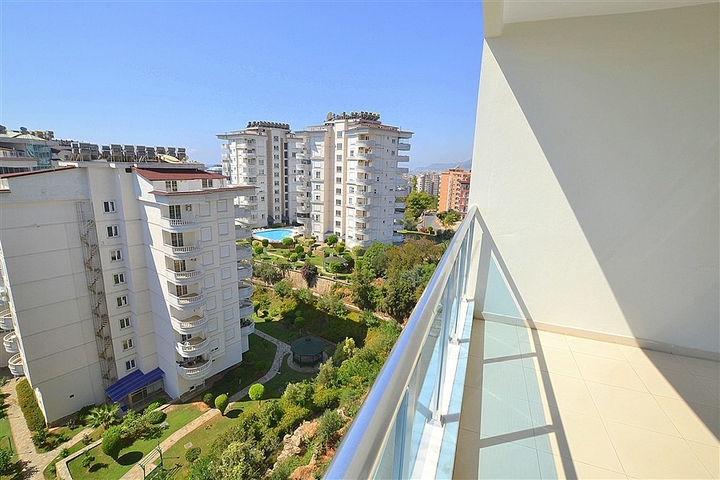 Комфортная квартира с мебелью в районе Тосмур, в Алании