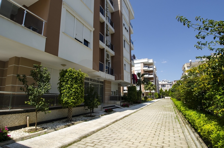 Квартира 2+1 с мебелью в пешей доступности к морю в Анталии