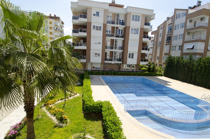 Квартира 2+1 с мебелью в пешей доступности к морю в Анталии