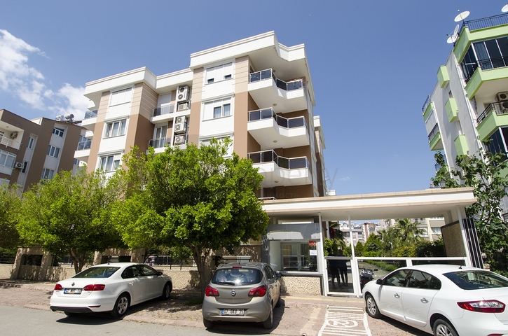 Квартира 2+1 с мебелью в пешей доступности к морю в Анталии