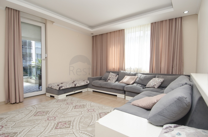 Квартира 2+1 с мебелью в пешей доступности к морю в Анталии