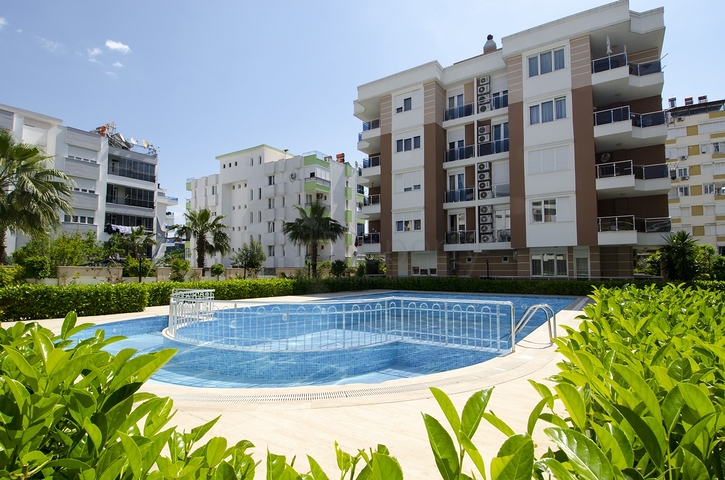 Квартира 2+1 с мебелью в пешей доступности к морю в Анталии