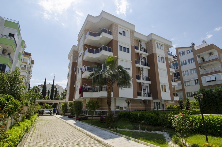 Квартира 2+1 с мебелью в пешей доступности к морю в Анталии