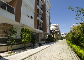 Квартира 2+1 с мебелью в пешей доступности к морю в Анталии