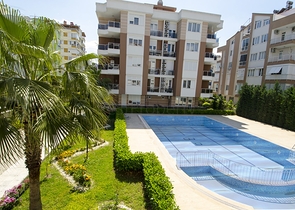 Квартира 2+1 с мебелью в пешей доступности к морю в Анталии