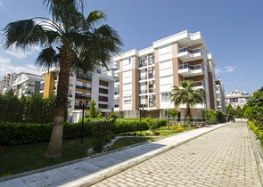 Квартира 2+1 с мебелью в пешей доступности к морю в Анталии