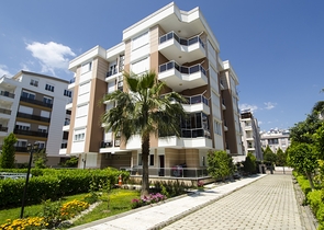 Квартира 2+1 с мебелью в пешей доступности к морю в Анталии