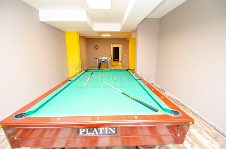 Квартира 2+1 с видом на бассейн в новом комплексе в Лимане