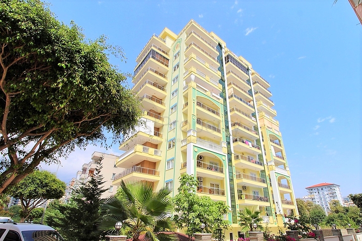 Двухкомнатная квартира с мебелью в центре Махмутлара