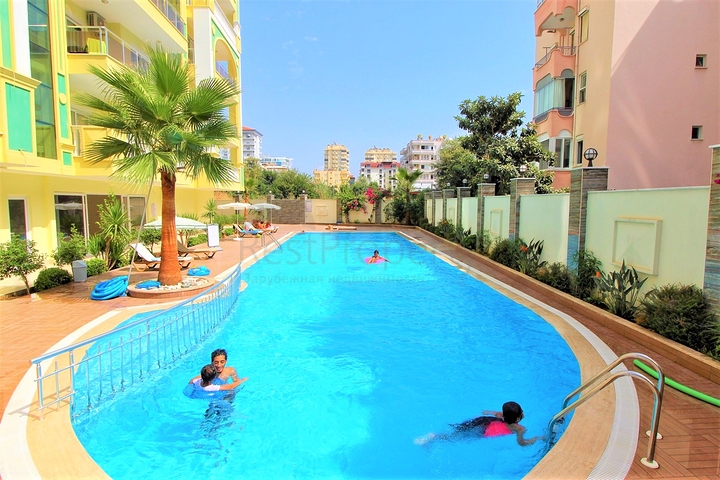 Двухкомнатная квартира с мебелью в центре Махмутлара