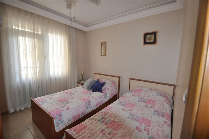 Меблированная квартира с двумя спальнями в Оба