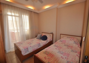 Меблированная квартира с двумя спальнями в Оба