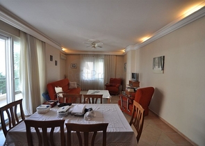 Меблированная квартира с двумя спальнями в Оба