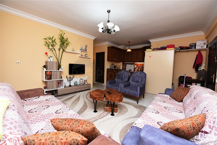 Меблированная квартира с одной спальней в Оба