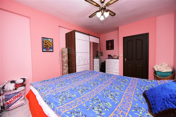 Меблированная квартира с одной спальней в Оба