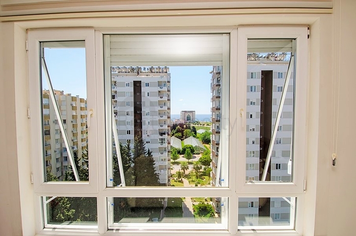 Квартира 3+1 с видом на море в Коньяалты Анталья